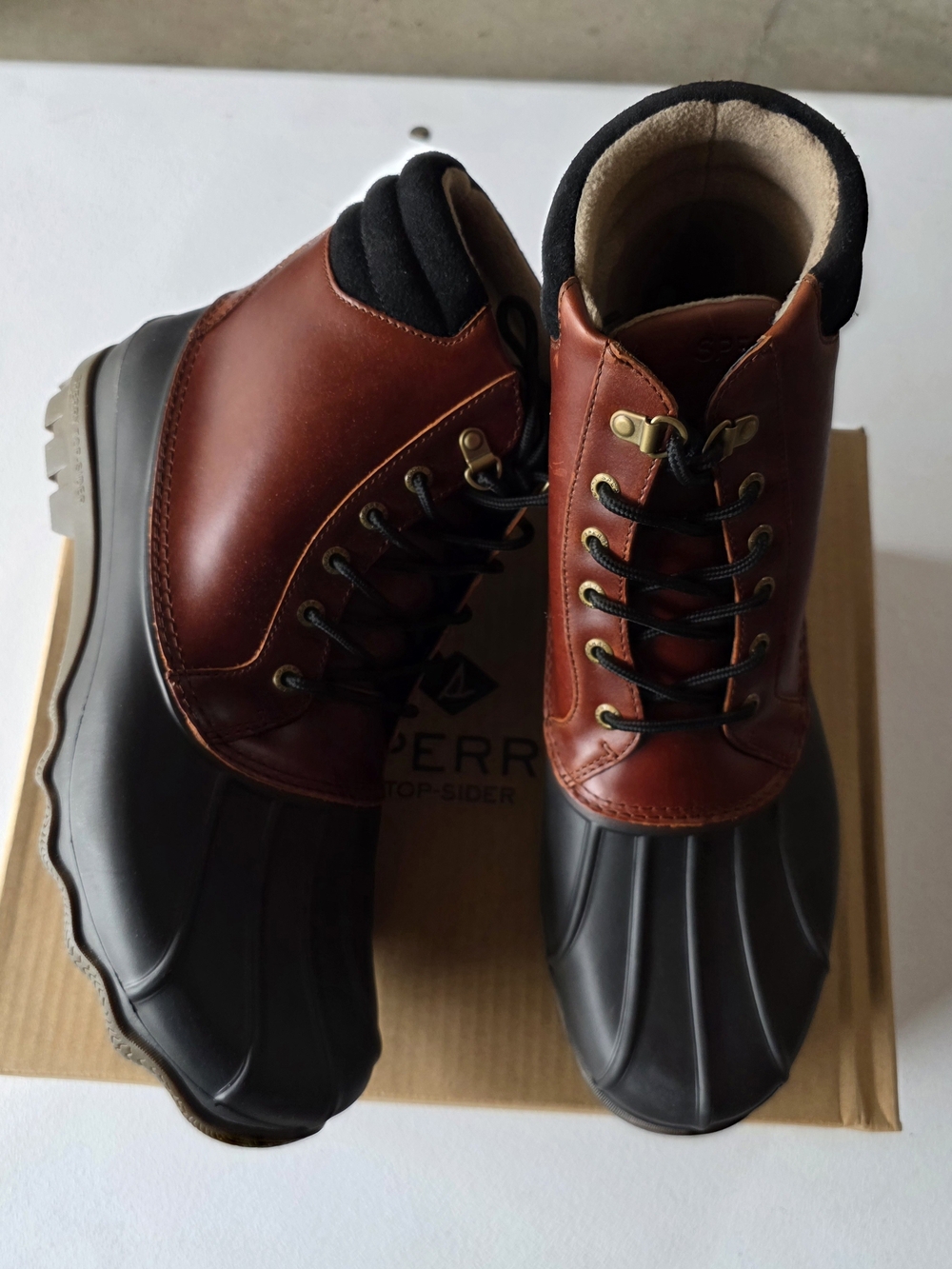 Sperry Men’s Brown Leather & Black Rubber Duck Boots Size 10